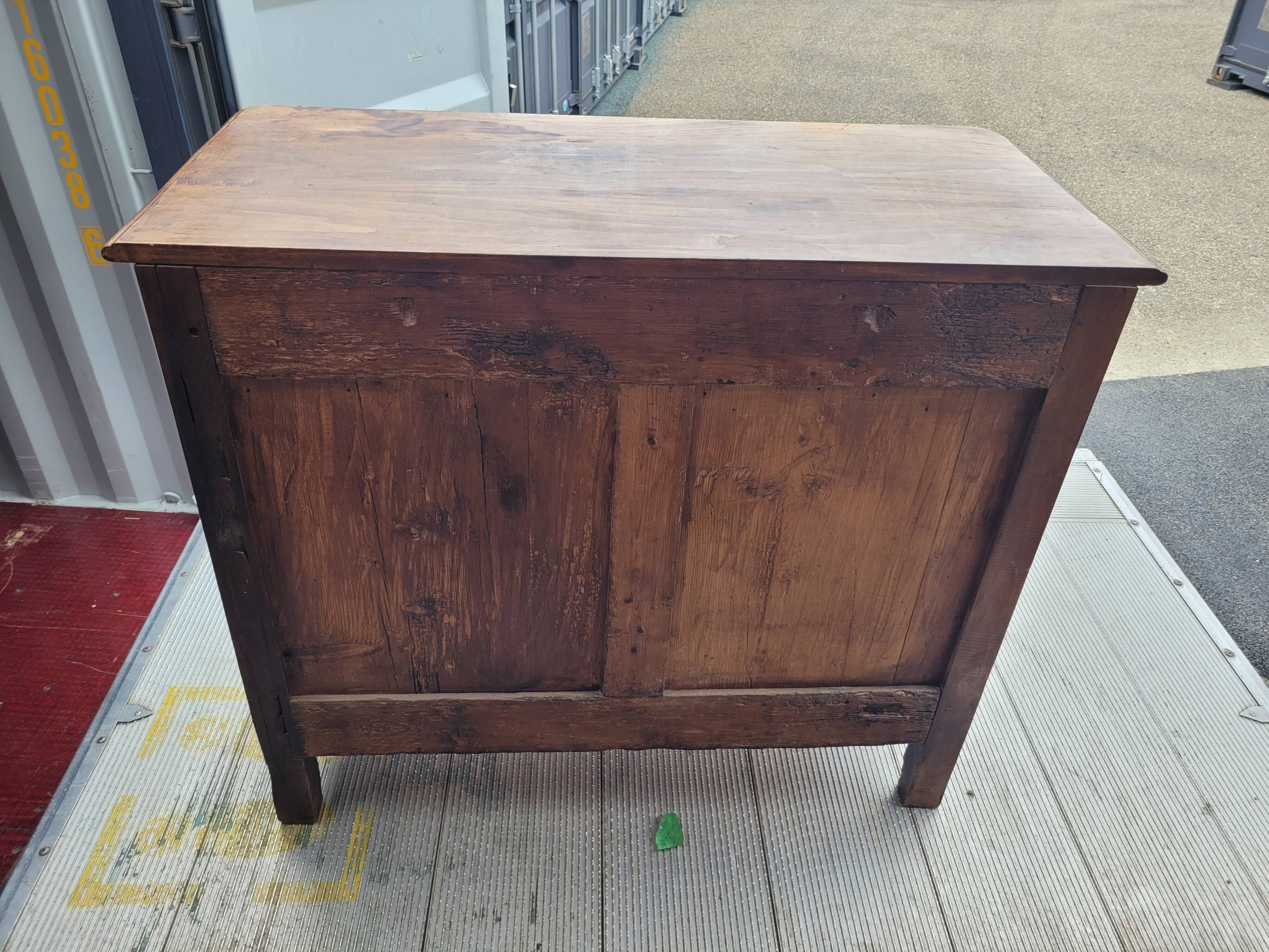 Commode pantalonnière noyer