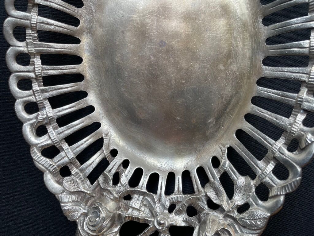 Silver bronze basket