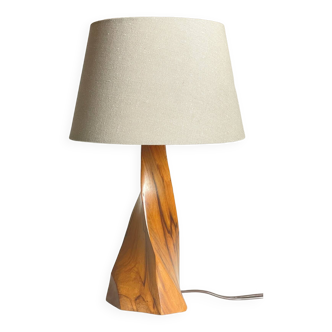 Lampe de table géométrique bois d'olivier