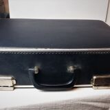 Typewriter Nogamatic and his suitcase
