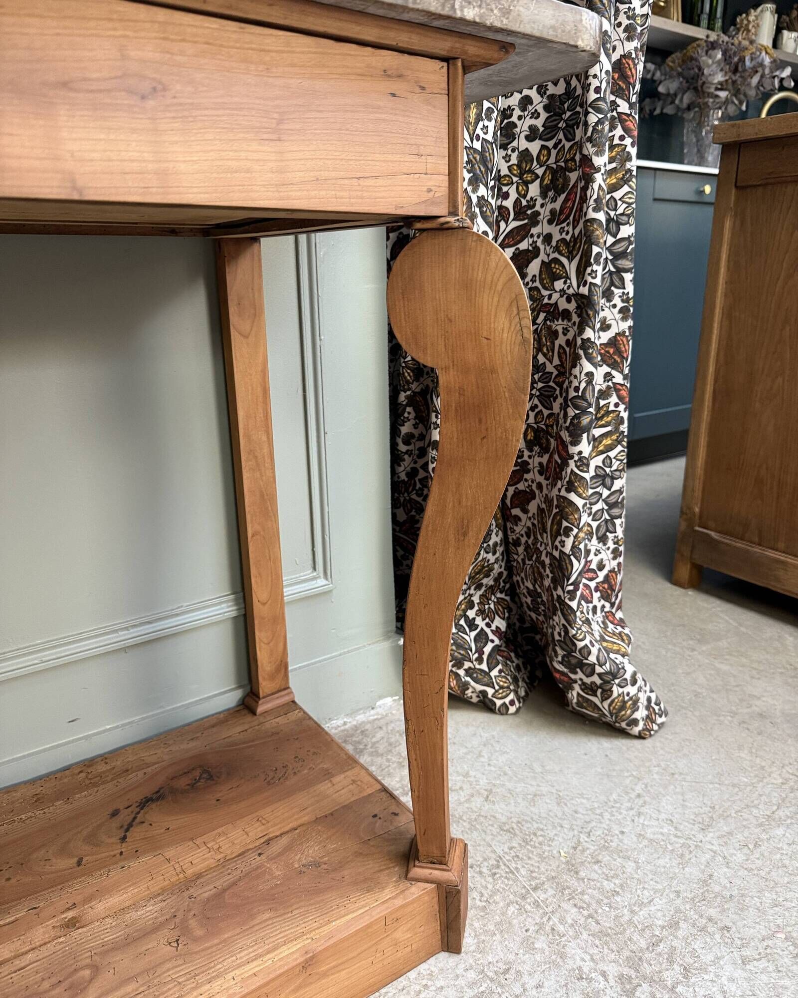 Console Louis-Philippe (renovated)