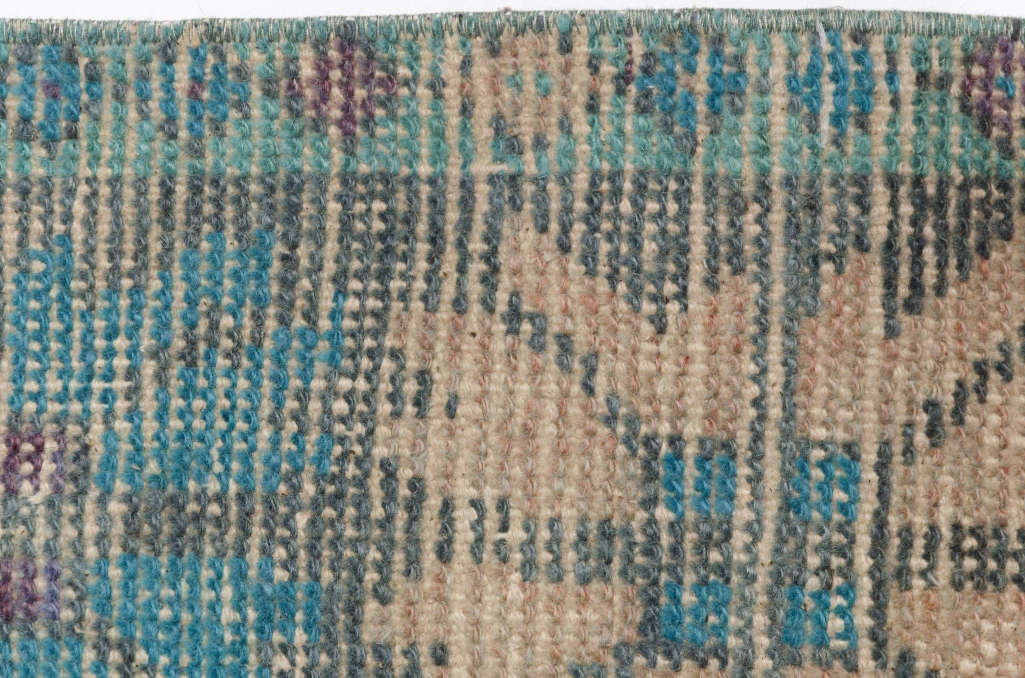 Tapis en laine anatolien noué à la main