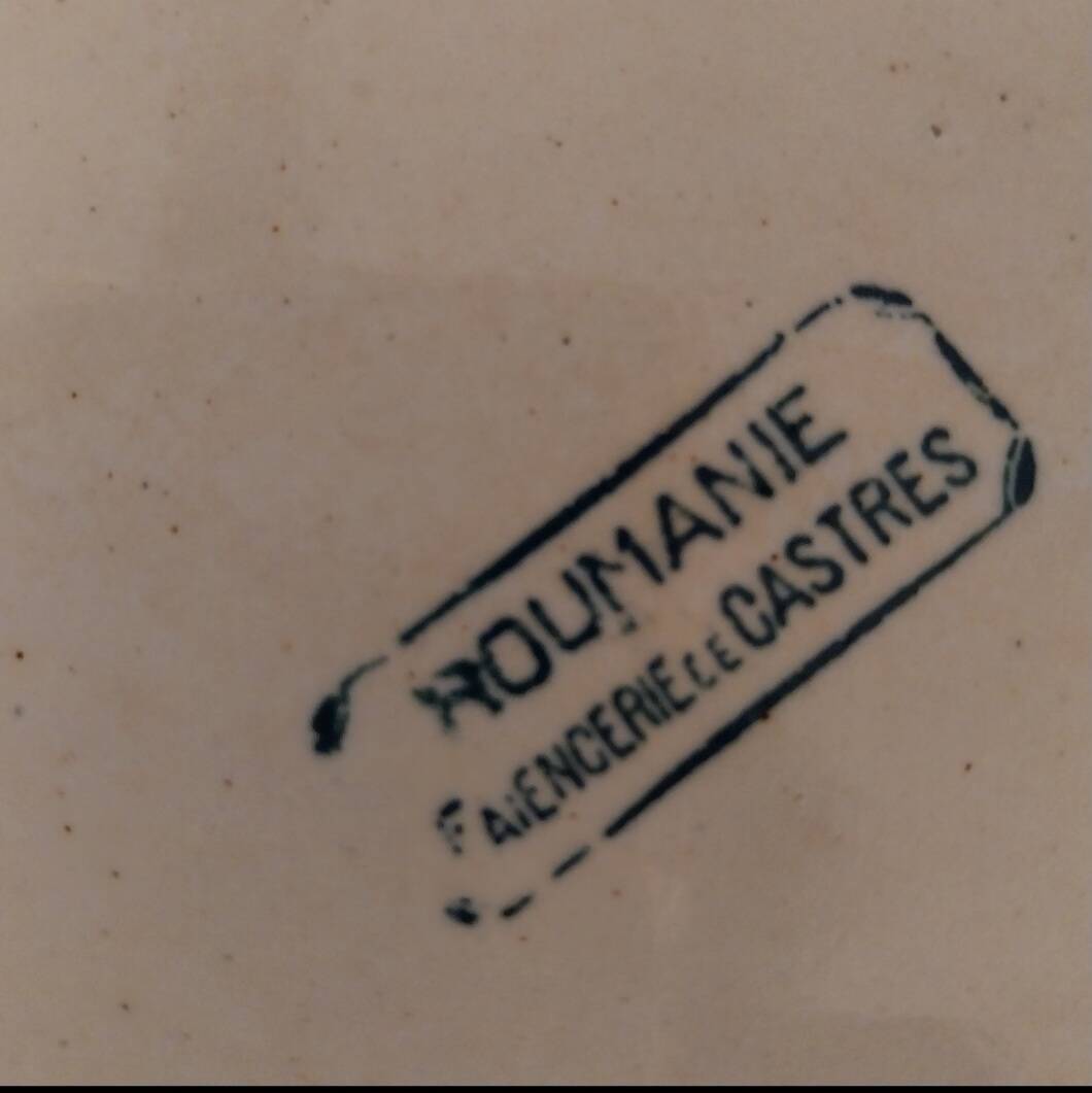 Old oval iron earthenware dish from Castres