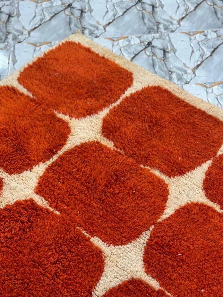 Handmade traditional pure wool rug size 2/3 m