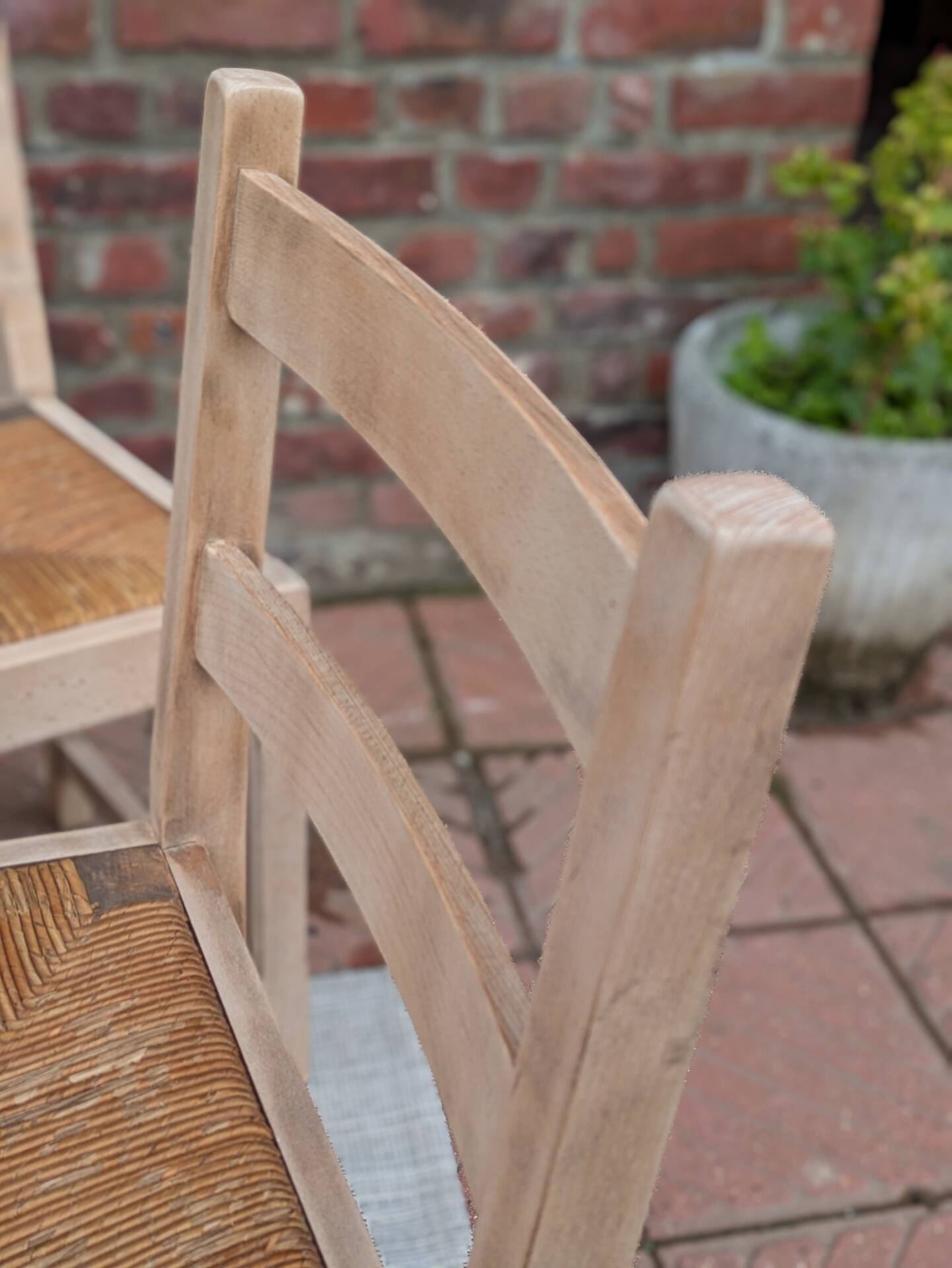 Set of 6 straw chairs