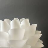 White artichoke tulip design table lamp