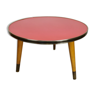 Guerdon small round coffee table red vintage tripod door plant formica