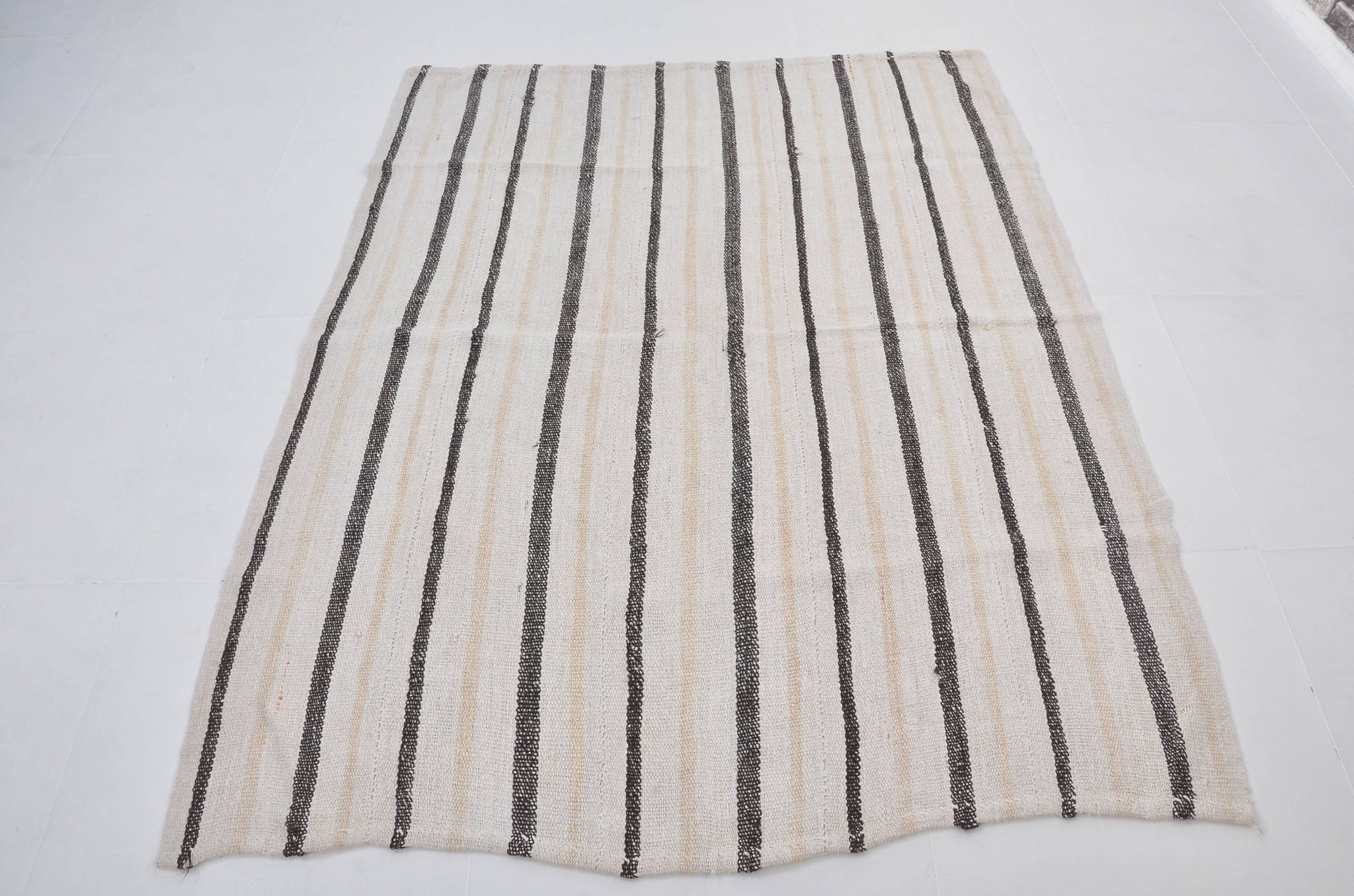 Kilim en chanvre anatolien vintage, référence 3692