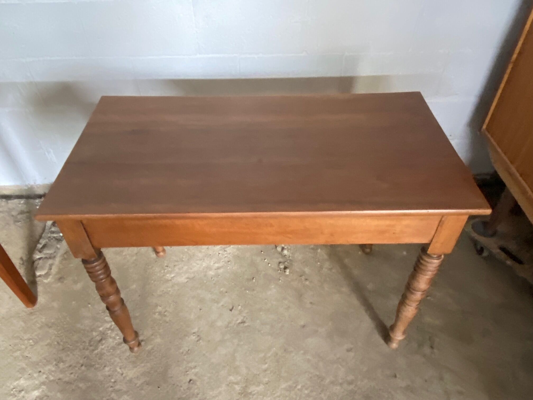 Solid wood desk table turned legs 100x52cm