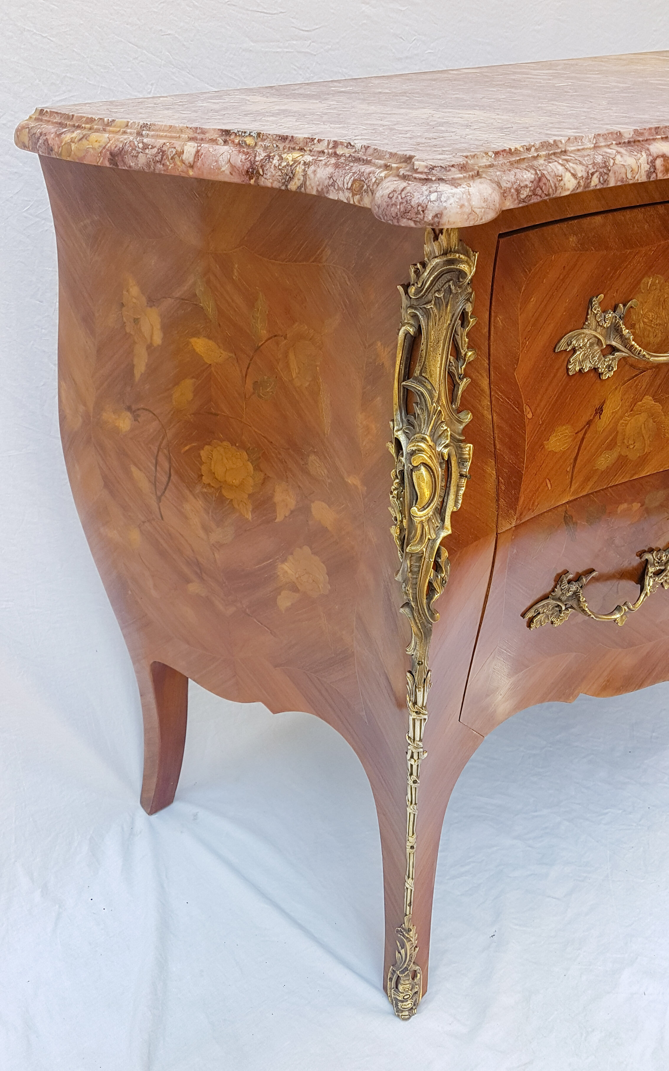 Dresser style Louis XV marble pink and bronze