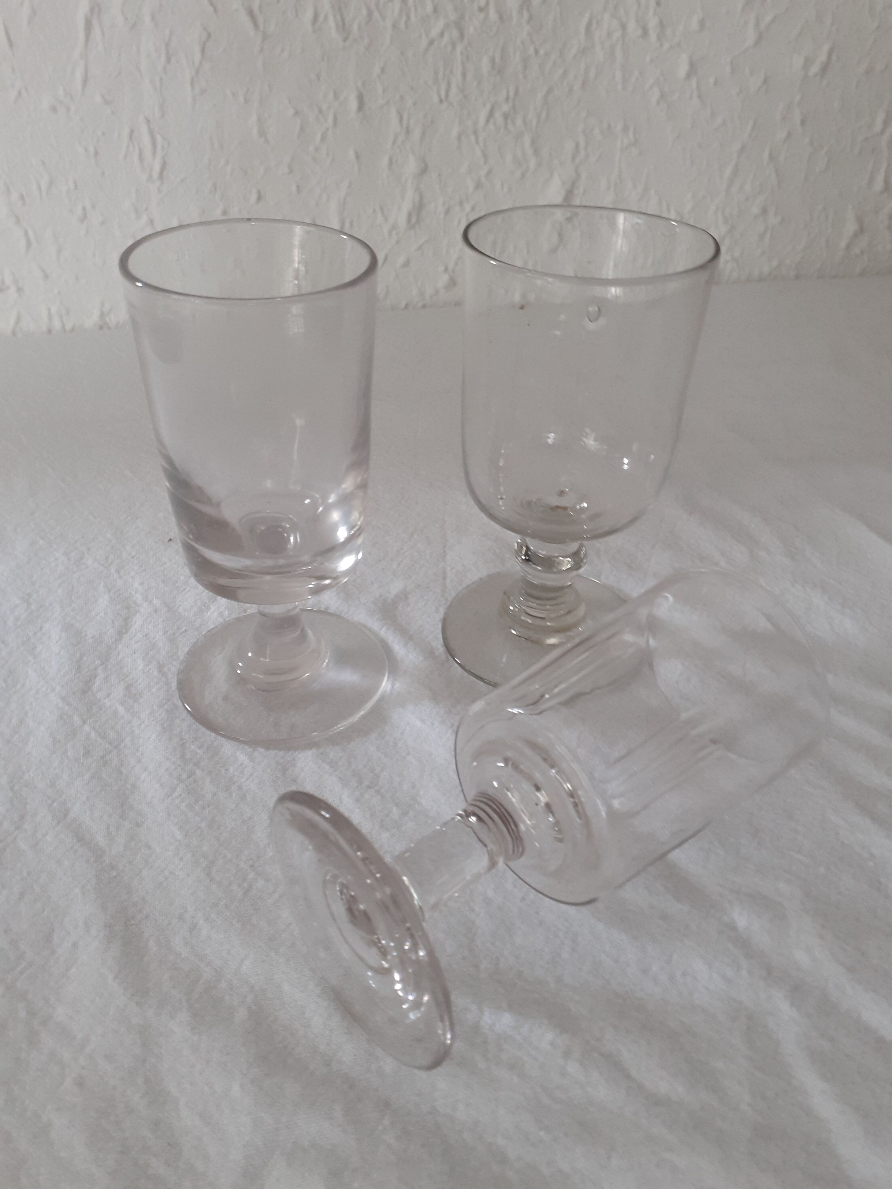 3 old bubbled glasses large model early XXth