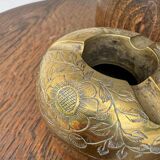 Round ashtray