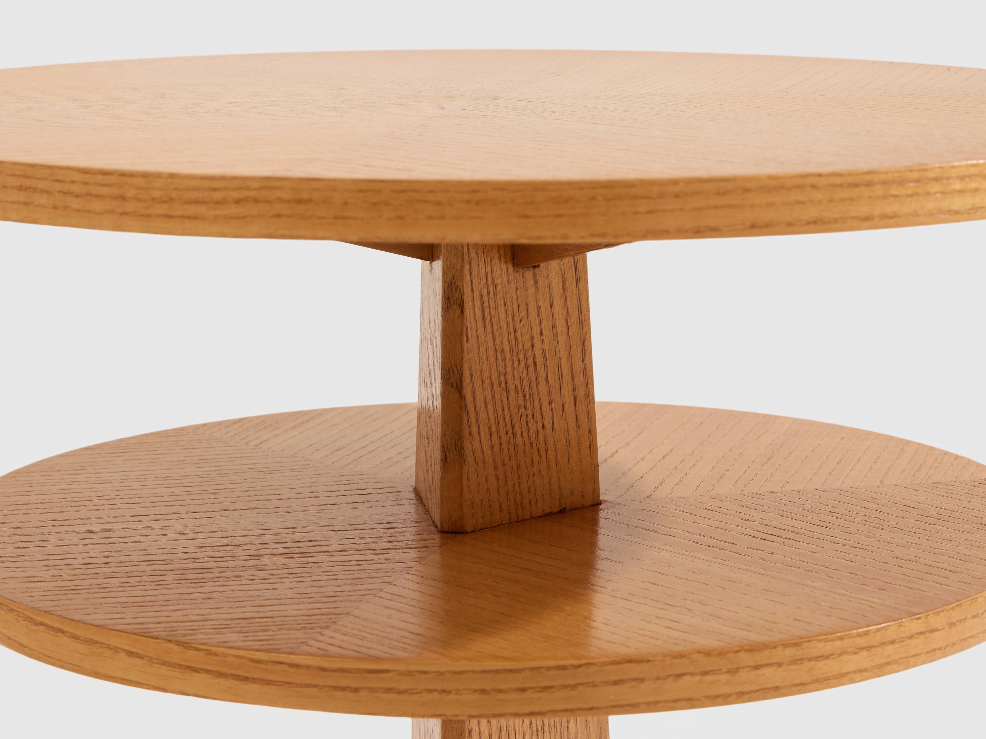 André Arbus table d'appoint en frêne et laiton vers 1940