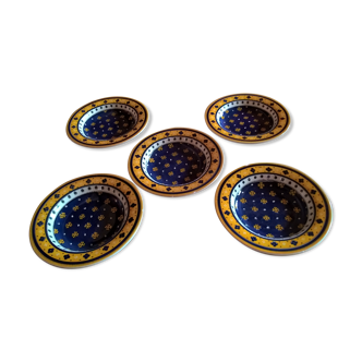 5 Provençal-style plates