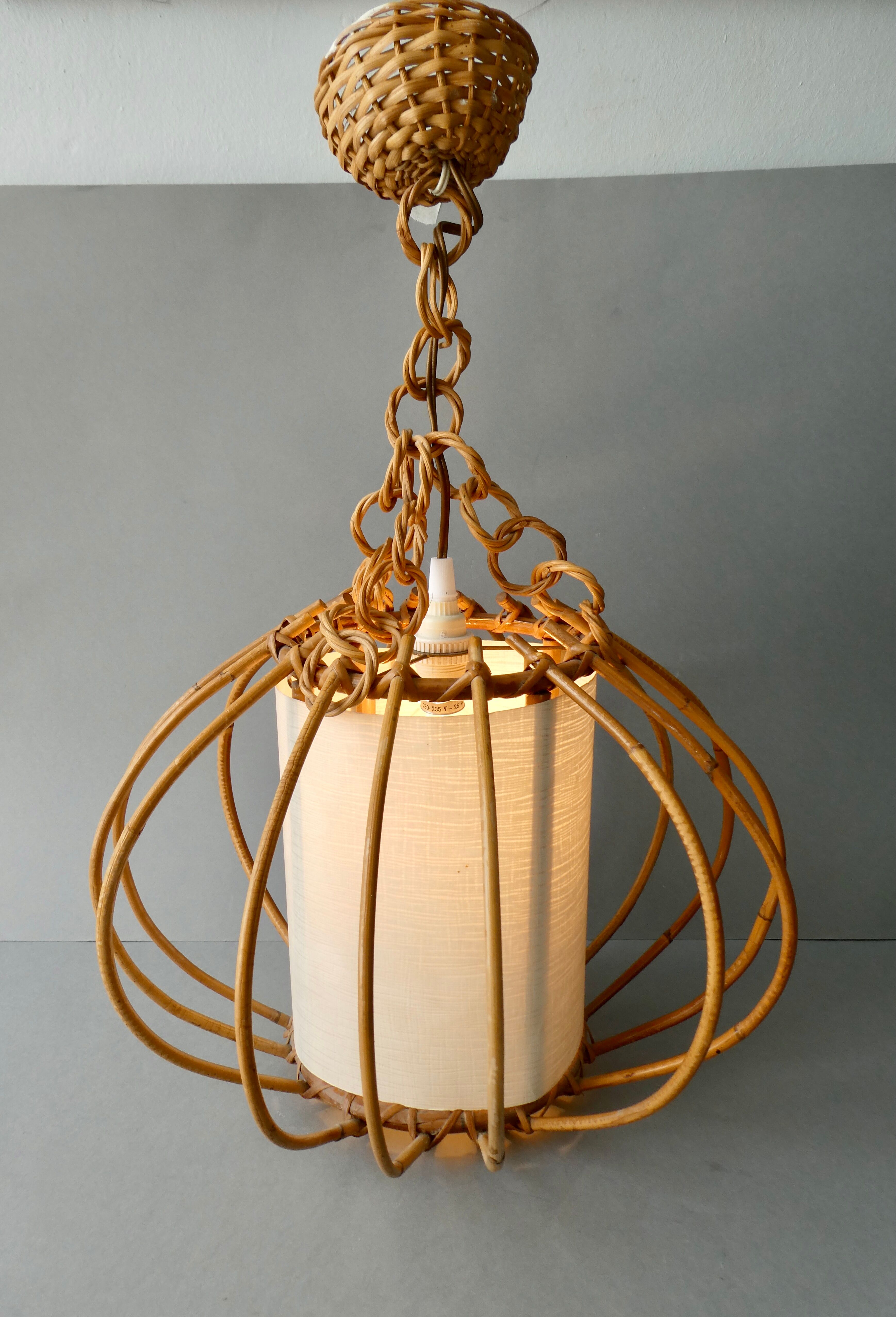 Rattan suspension from the 60s