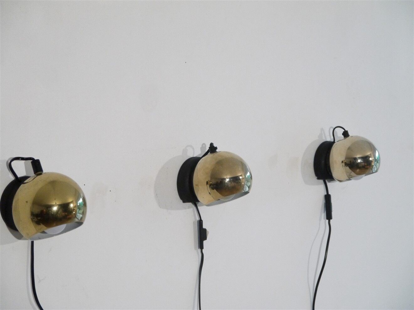 Series of 3 scandinavian brass sconces 1970