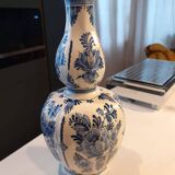 delftware vase
