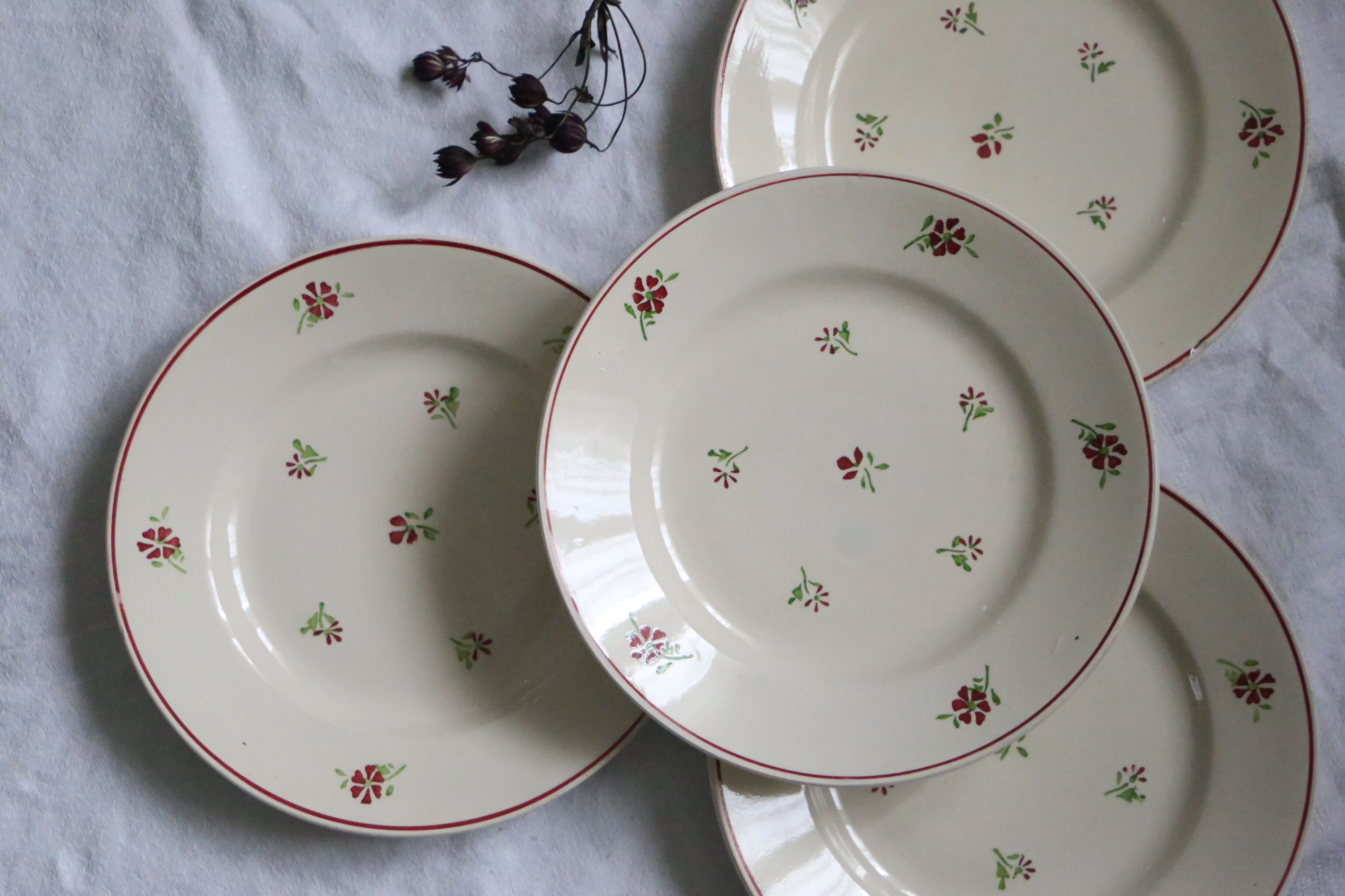 Set of 4 flat plates Niderviller, vintage