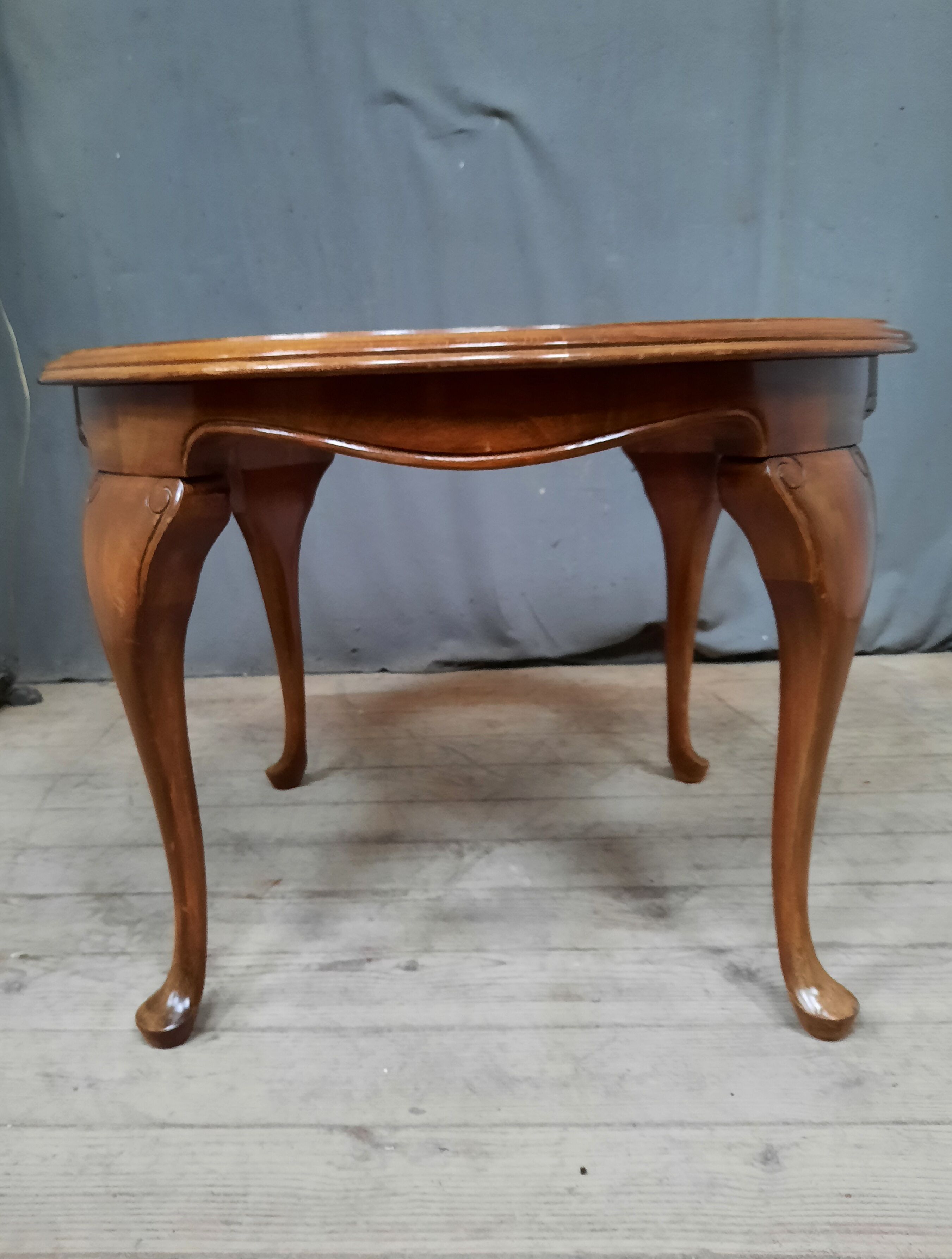 Table basse plateau canné