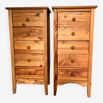 Pair of 5-drawer chests of drawers in pine. 80 years