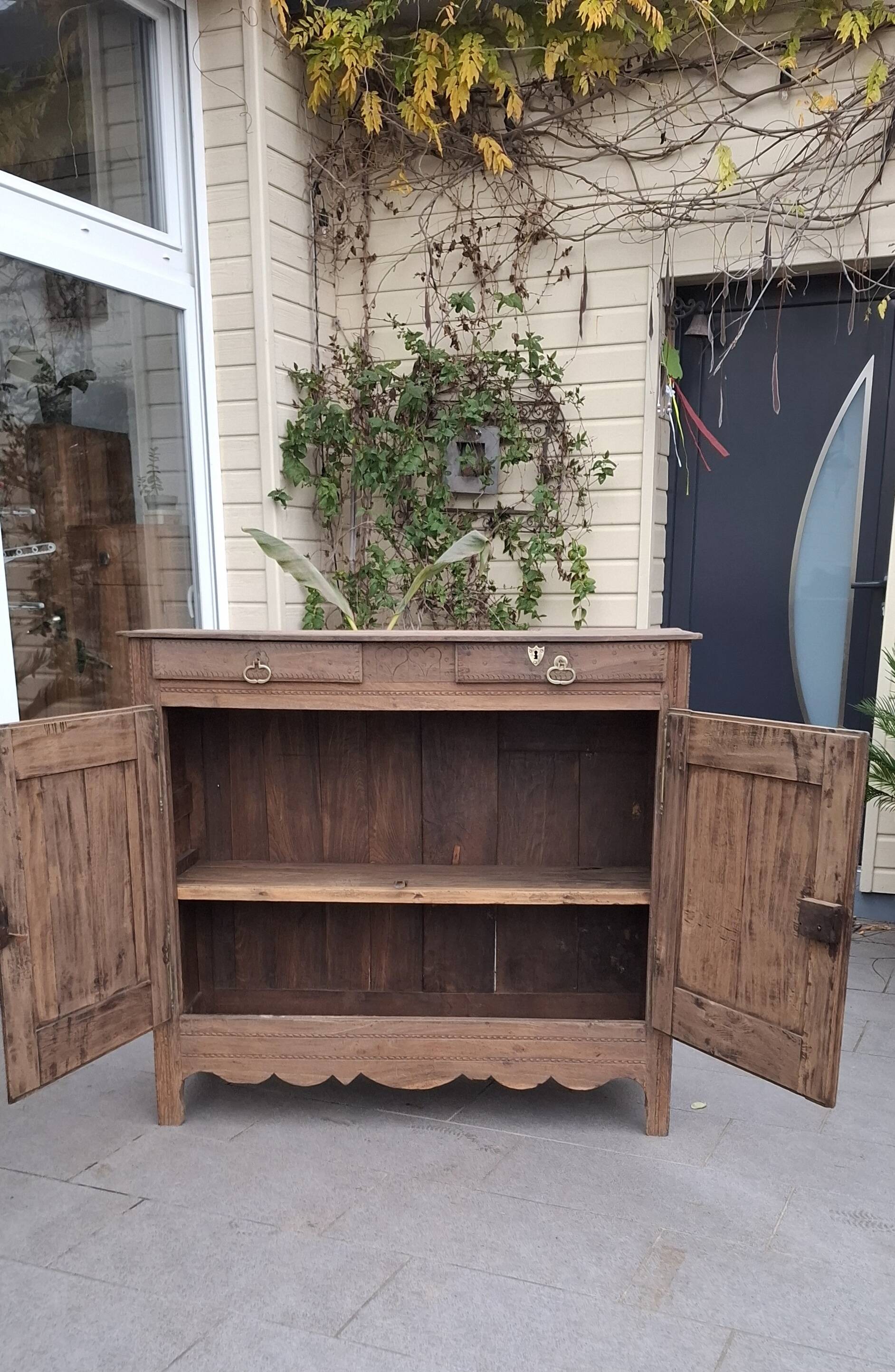 Renovated sideboard from 1839
