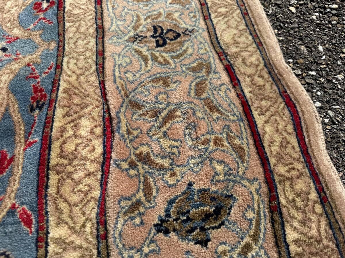 Louis de Poortere Persian-inspired rug 285x200 cm