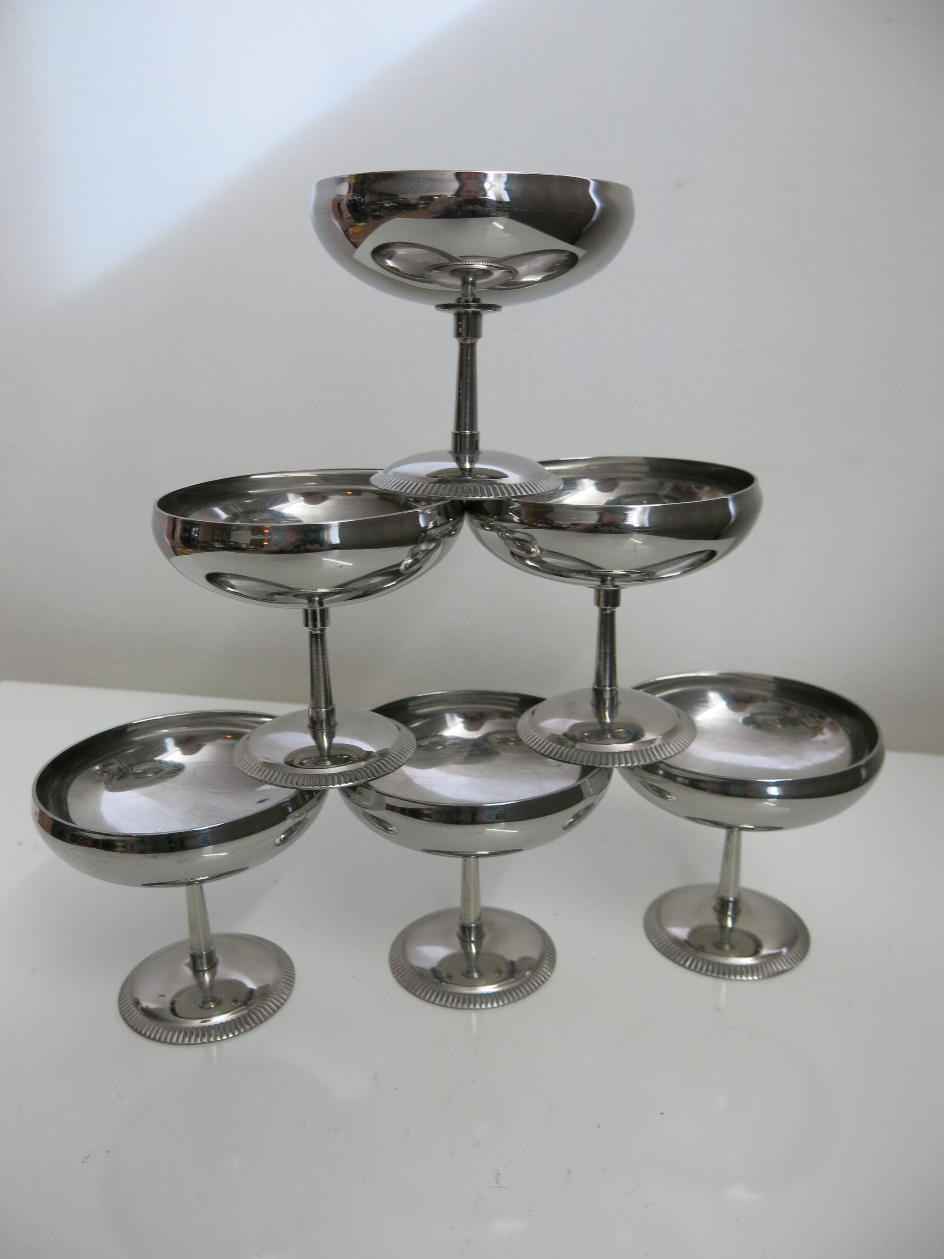 Set of six stainless steel cups from Letang-Rémy