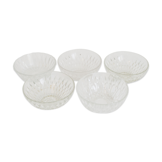 5 glass cups