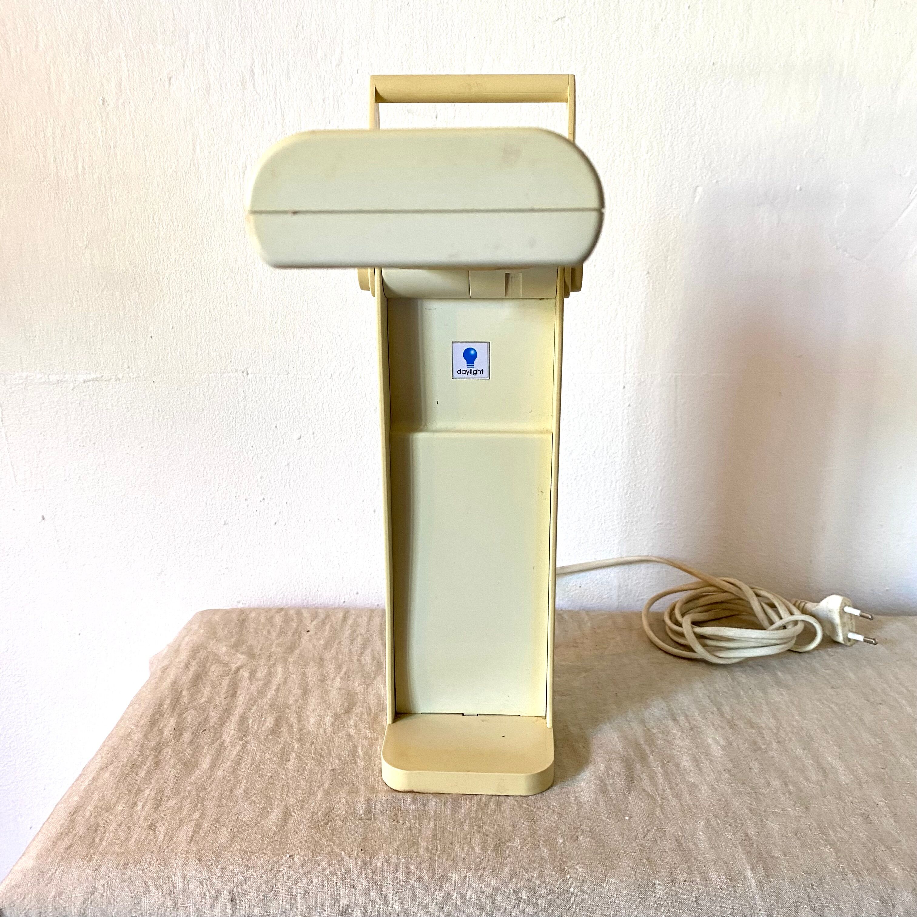 Dayligh folding desk lamp 80s