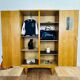 Armoire vintage