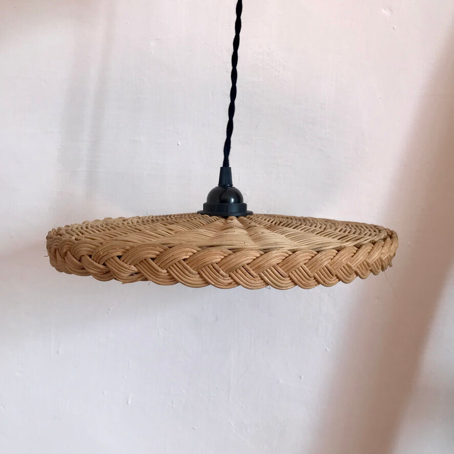 Rattan suspension