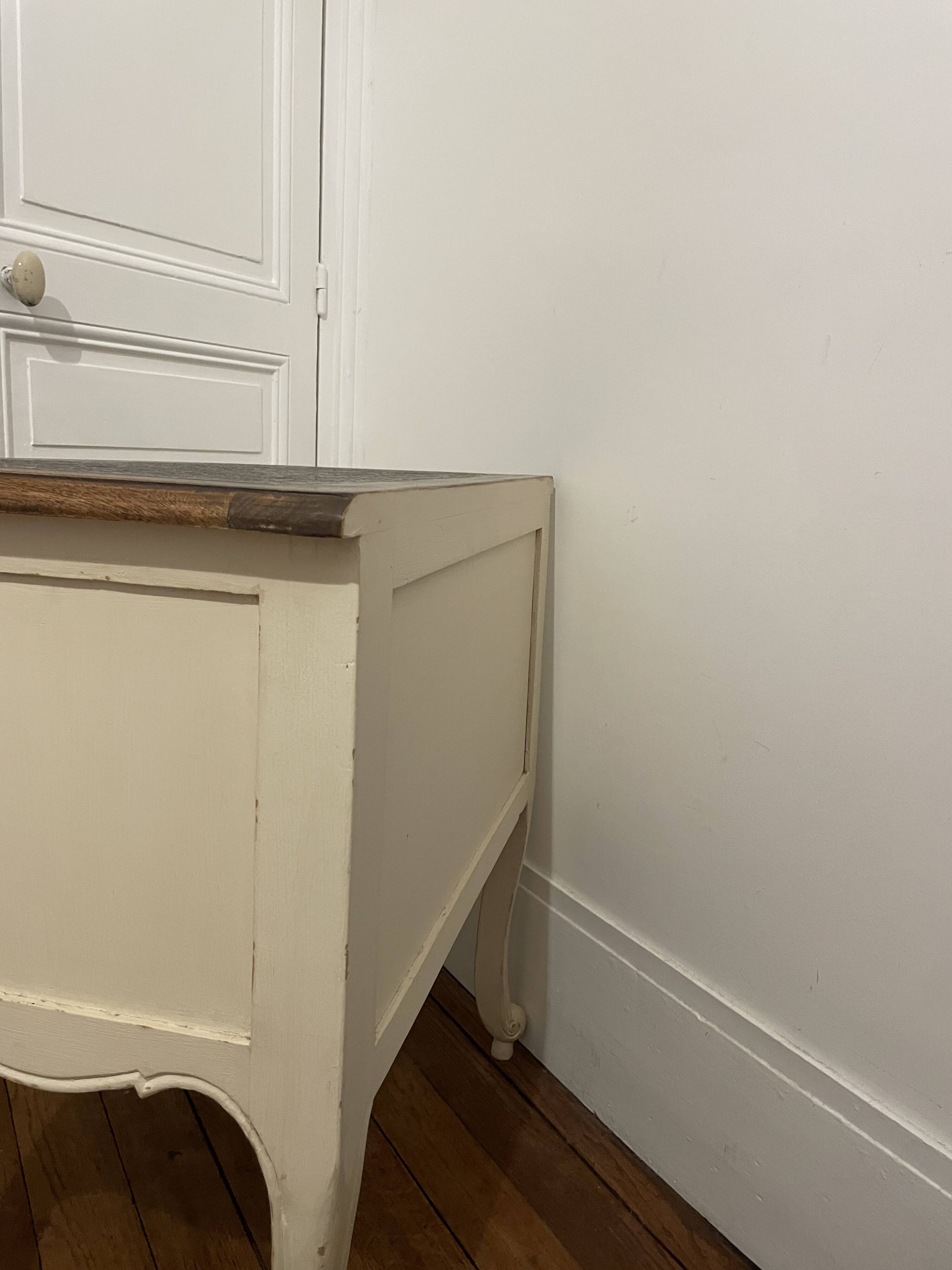 Chest of drawers with two drawers in wood