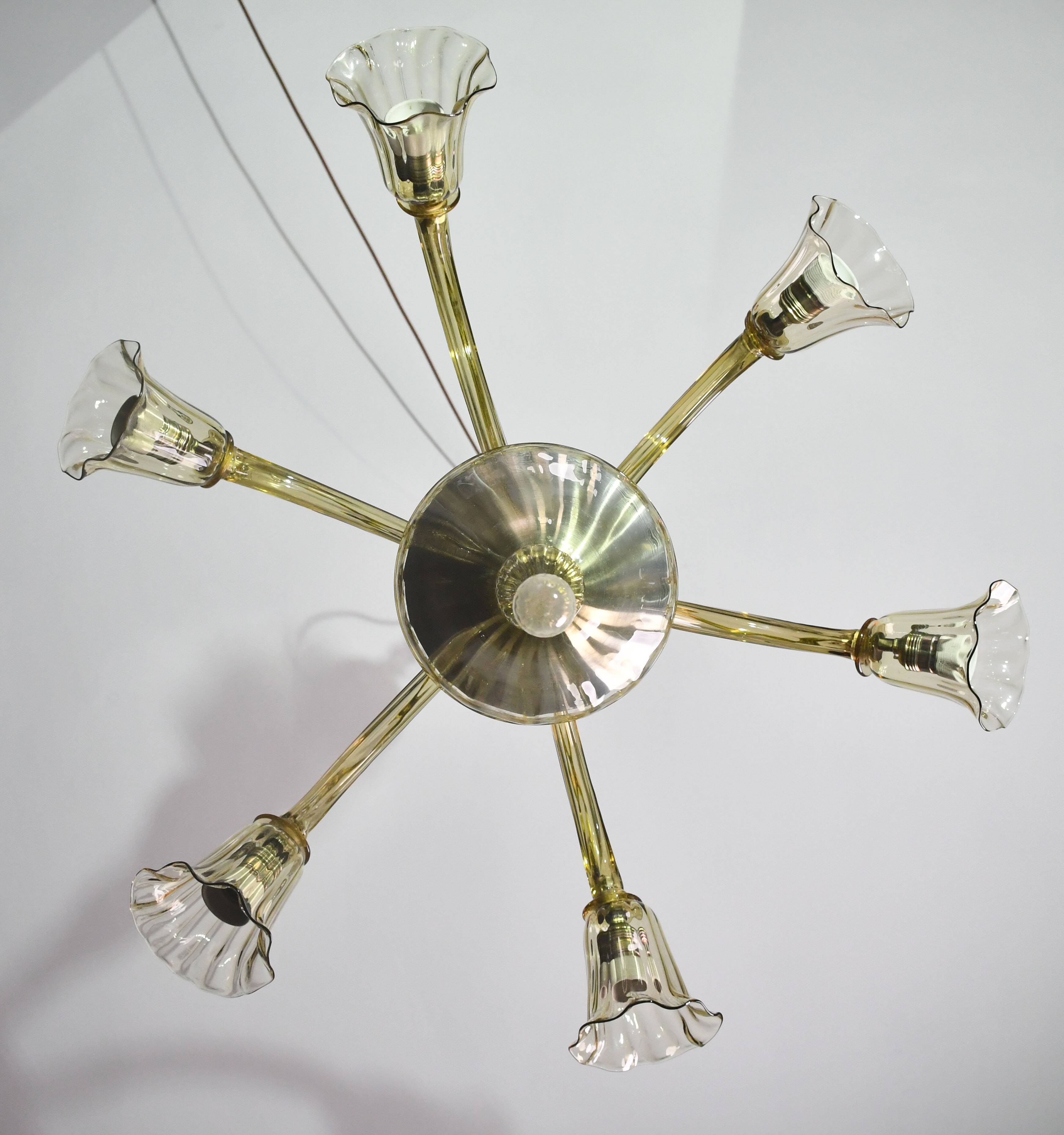 Lustre en verre de Murano vintage, couleur ambre, six lumières, design des années 1950.