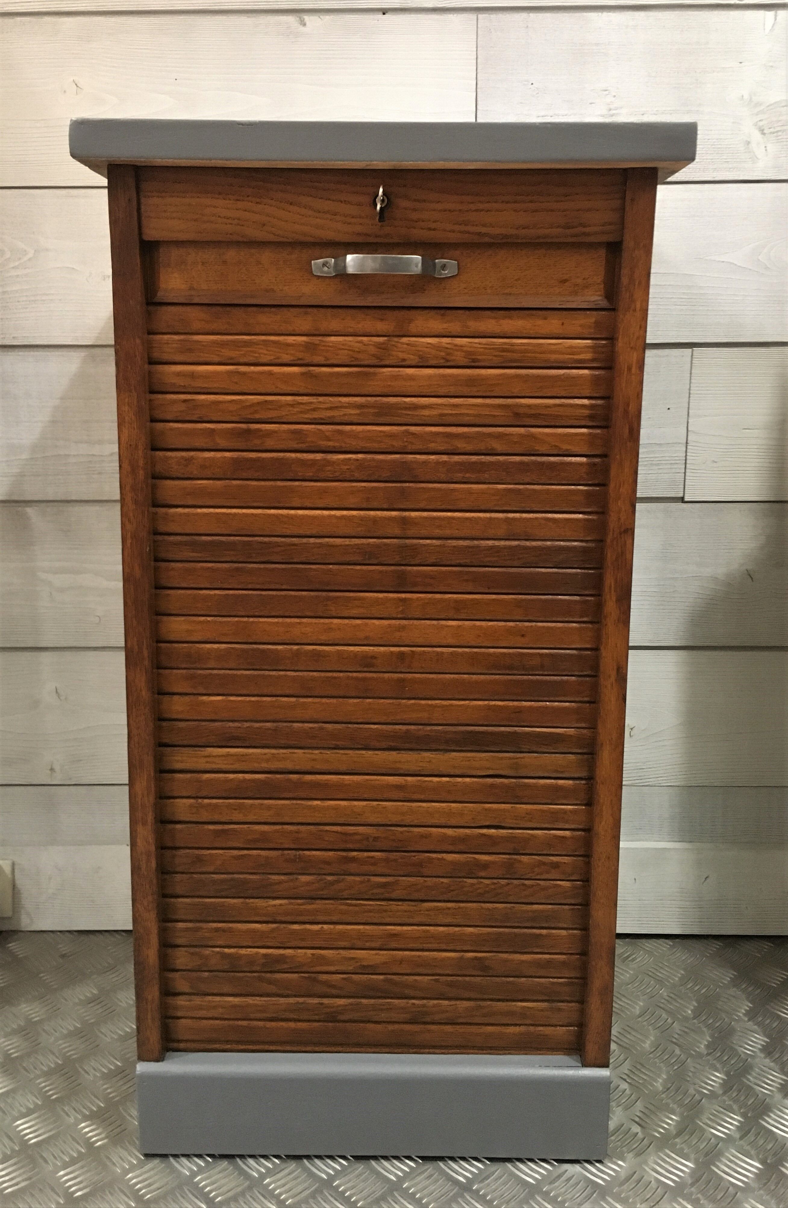 Meuble classeur à rideau
