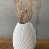 Bleached sandstone vase