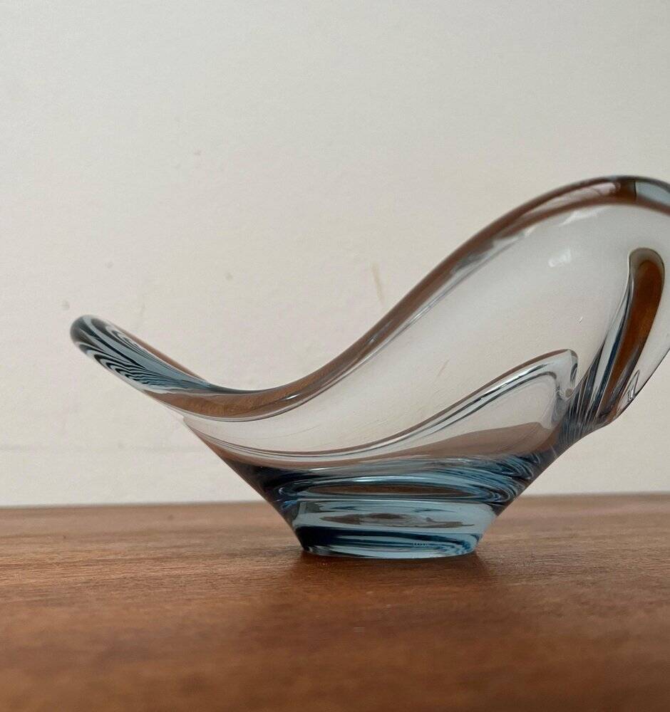 Danish glass bowl from the mid-century by Per Lütken for Holmegaard, 1960s.