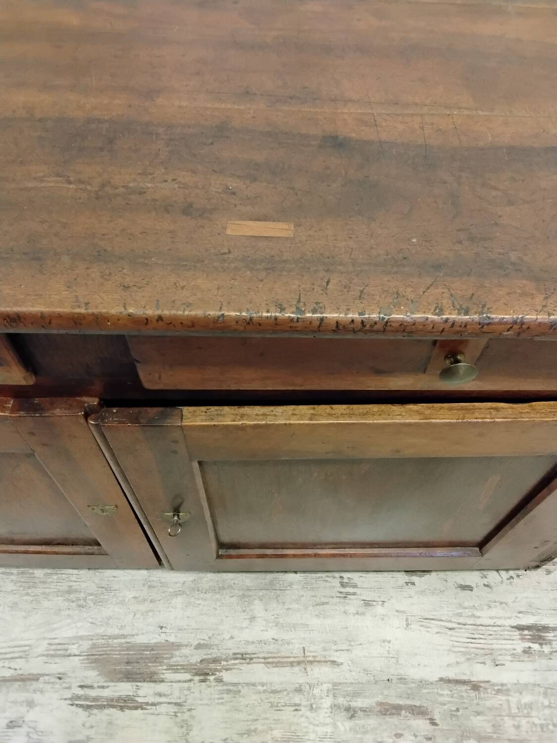 Meuble de métier,  ancien comptoir de mercerie