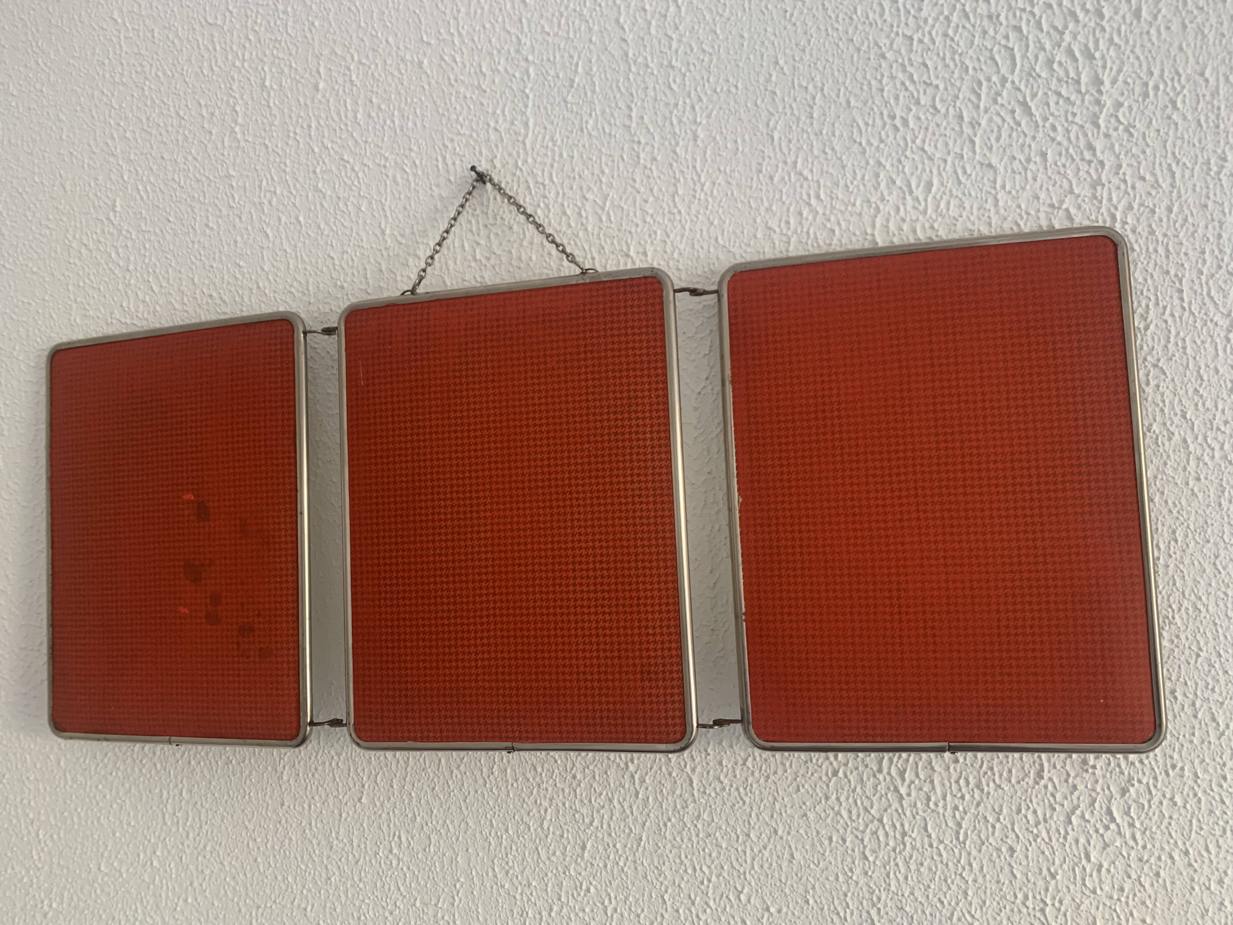 Vintage 1960s red barber triptych mirror Mirbel Paris - 28 x 70 cm