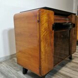Armoire Gramophone par Jindrich Halabala