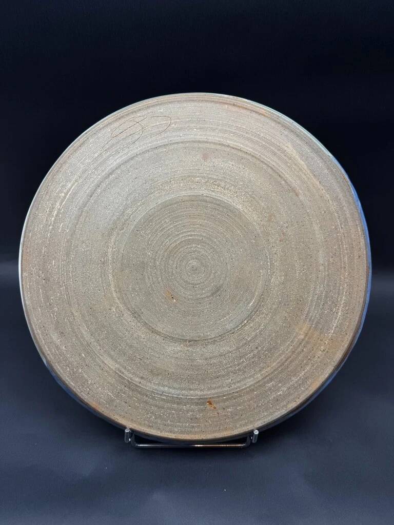 Plat décoratif céramique émaillée style Vallauris, vers 1950-60