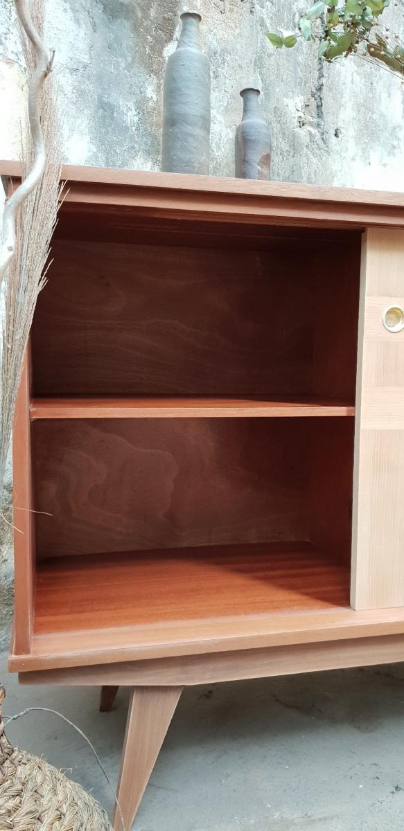 Vintage line with sliding doors