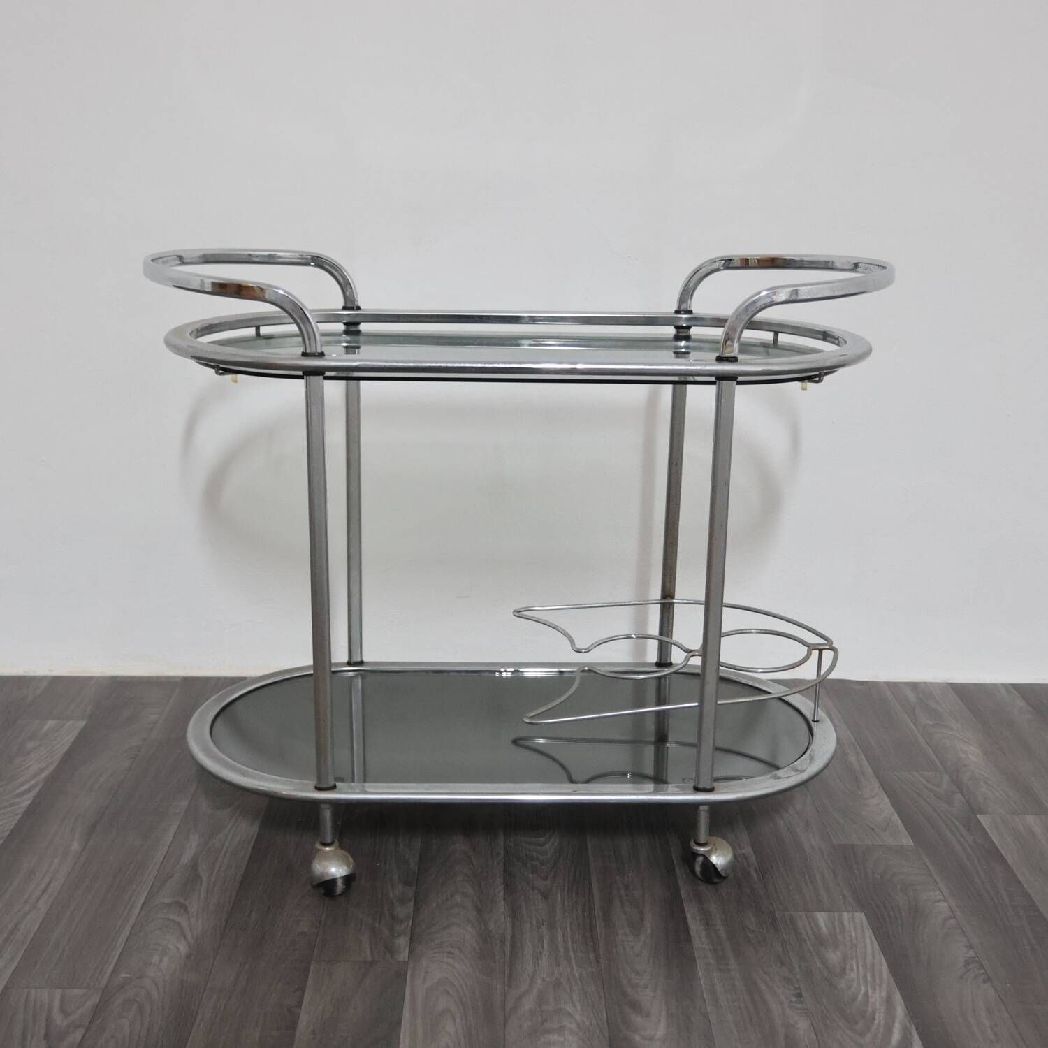 Carrello Portavivande In Acciaio Doppio Ripiano Cristallo Fumè Design