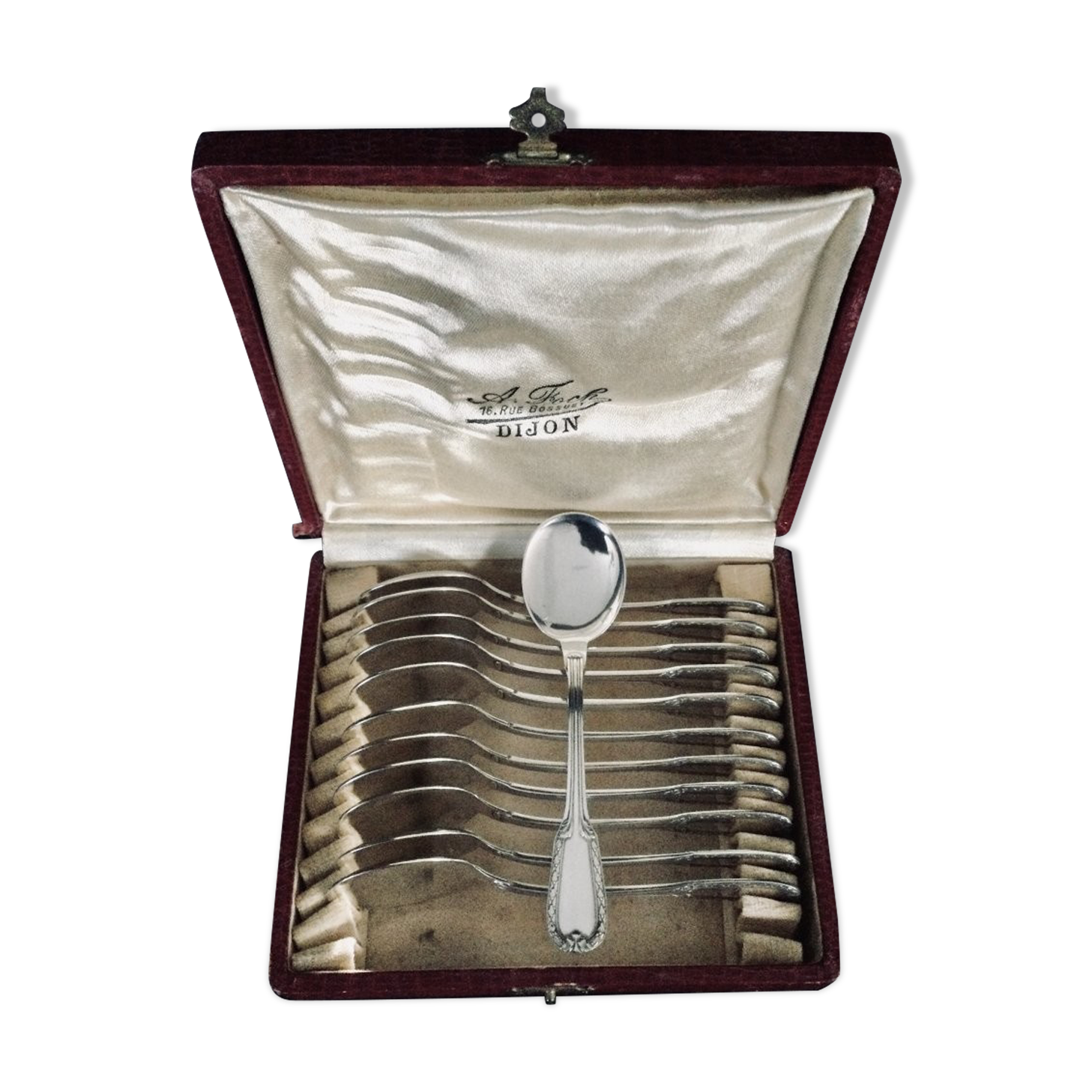 12 cuillères à glace, boulenger