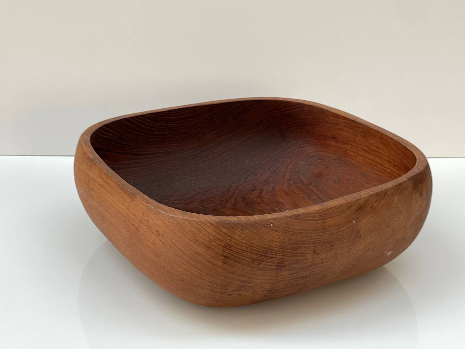 Large vintage teak salad bowl or centrepiece, 1960s design.
