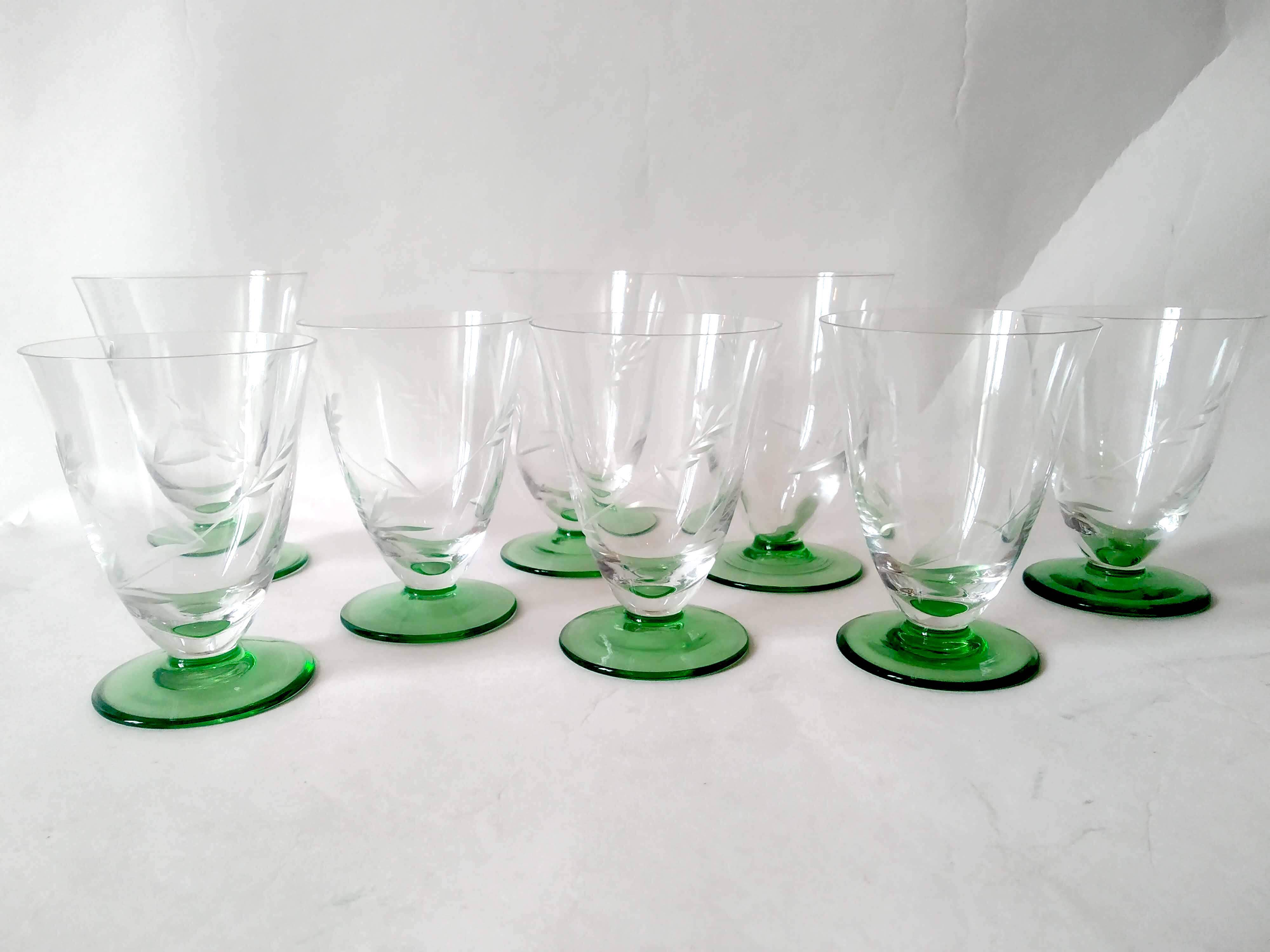8 two-tone Art Deco engraved crystal stemware