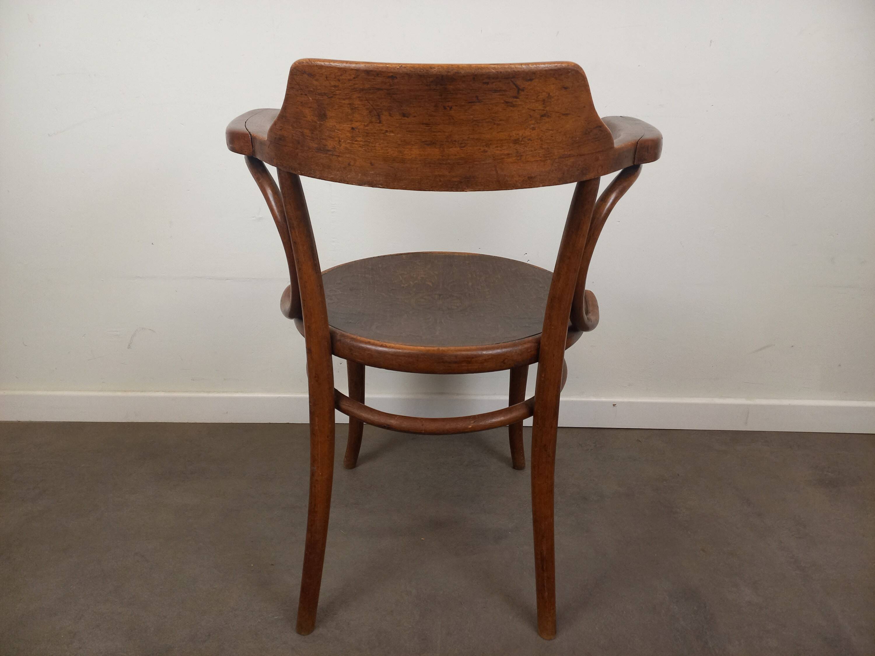 Bentwood chair Thonet