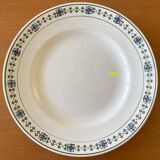 6 assiettes plates anciennes en faïence de Saint-Amand (Nord)