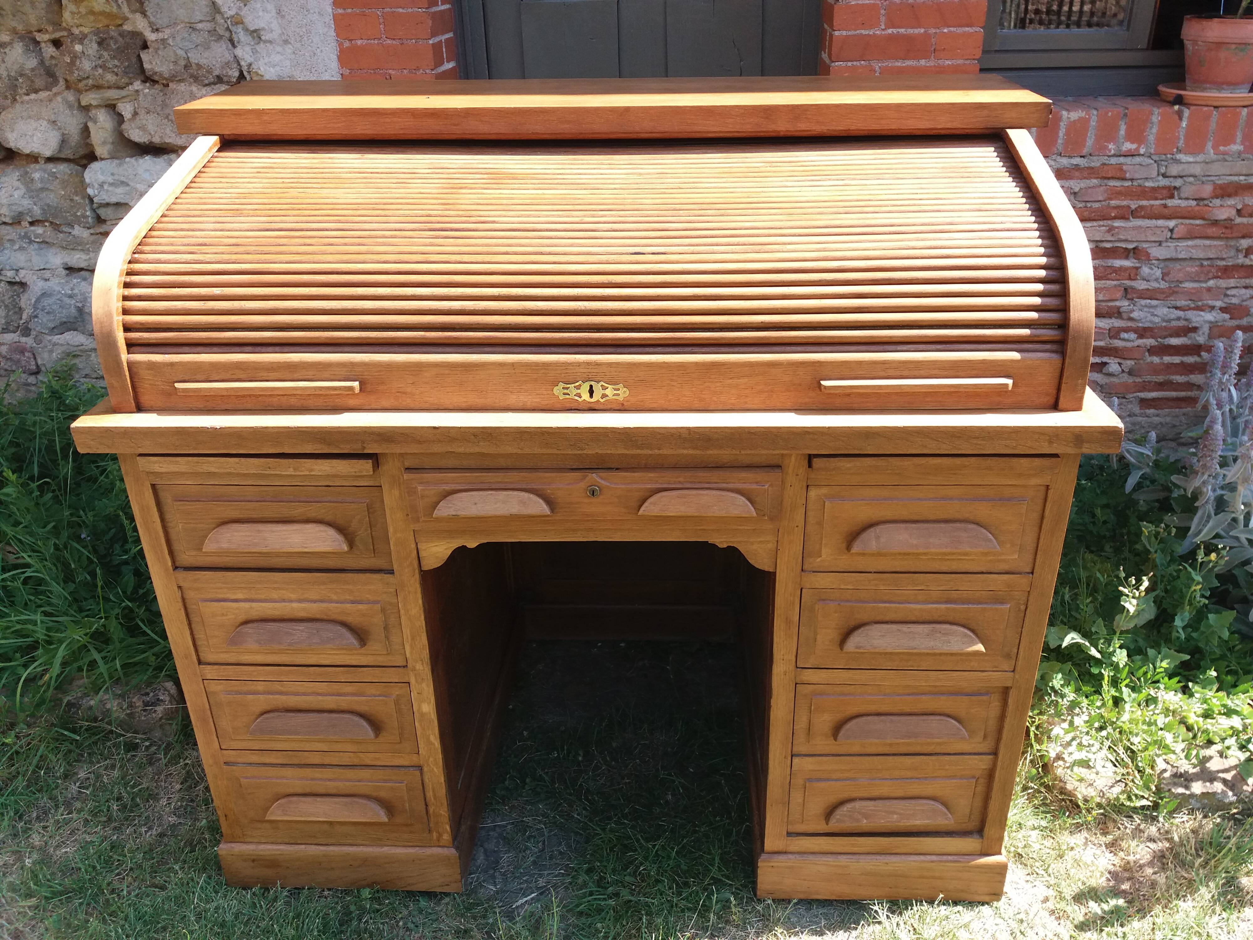 Bureau dit" américain des années 40