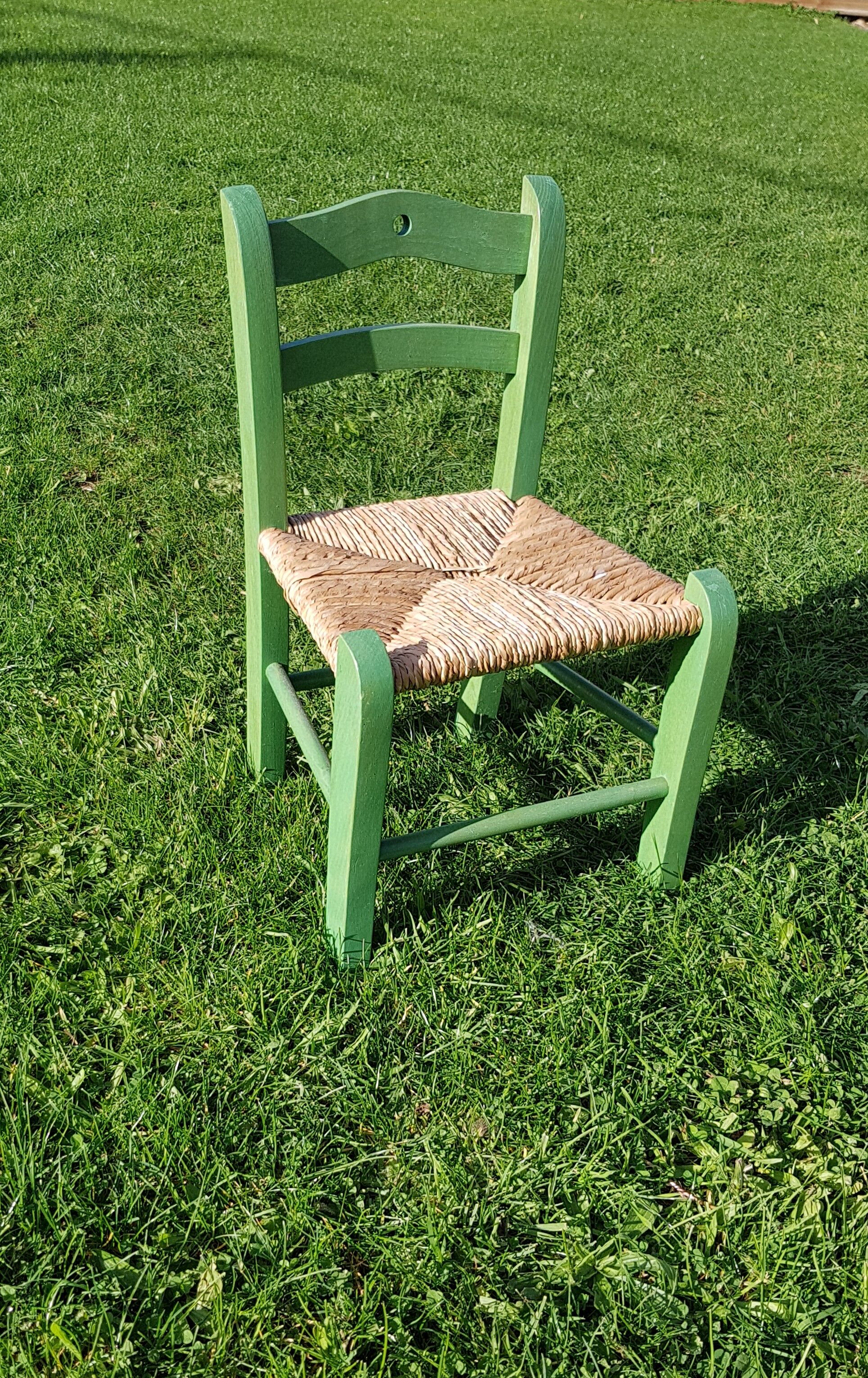 Chair in wood and rattan child