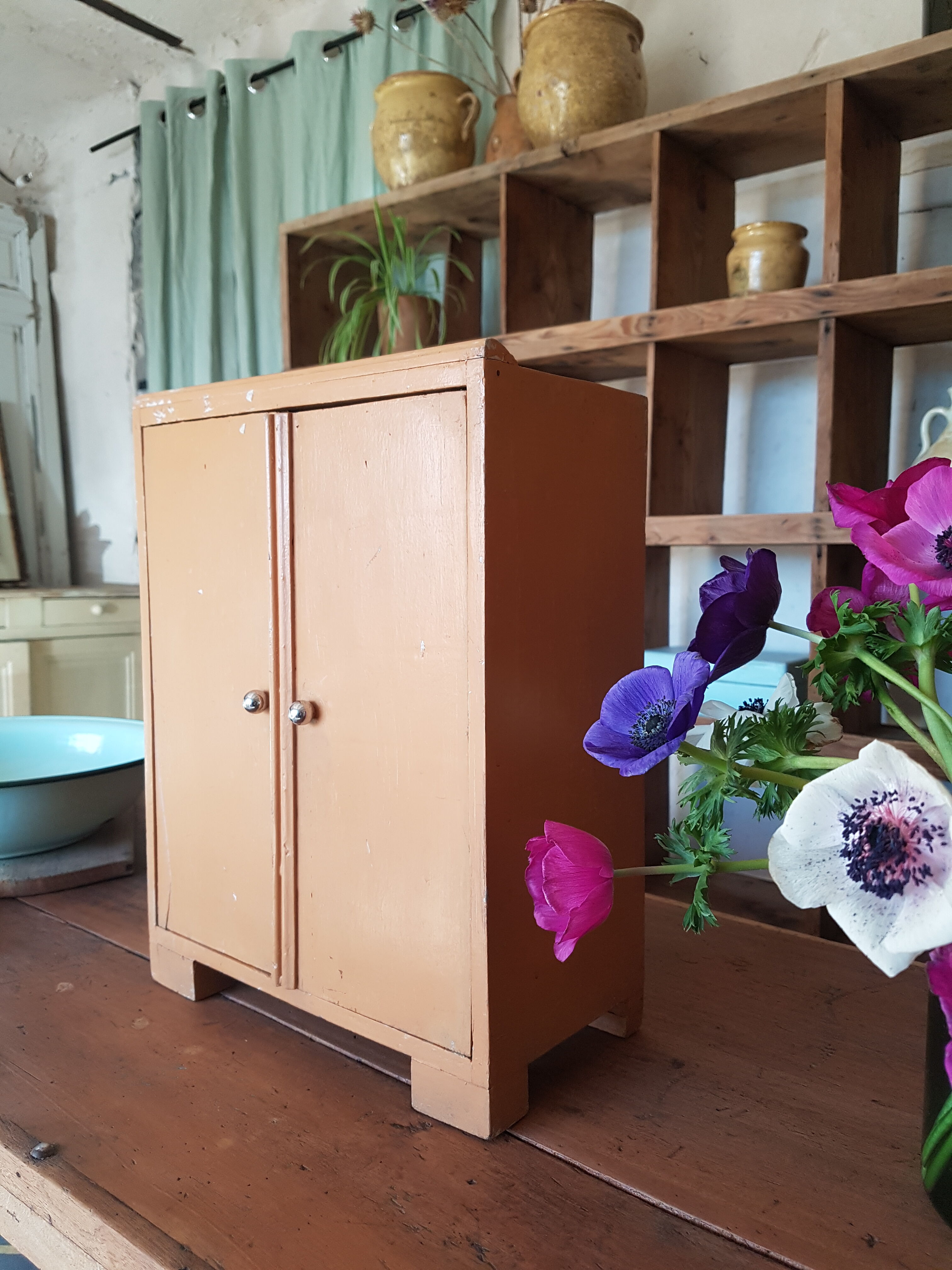 Ancienne Armoire De Poupée - Jouet Vintage Pour Maison De Poupée